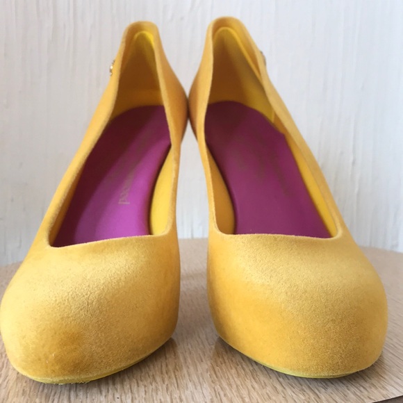 Yellow Vivienne Westwood velvet high heels - Picture 5 of 9